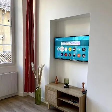 Au Coeur Du Vieux - Vue Et Clocher Apartamento